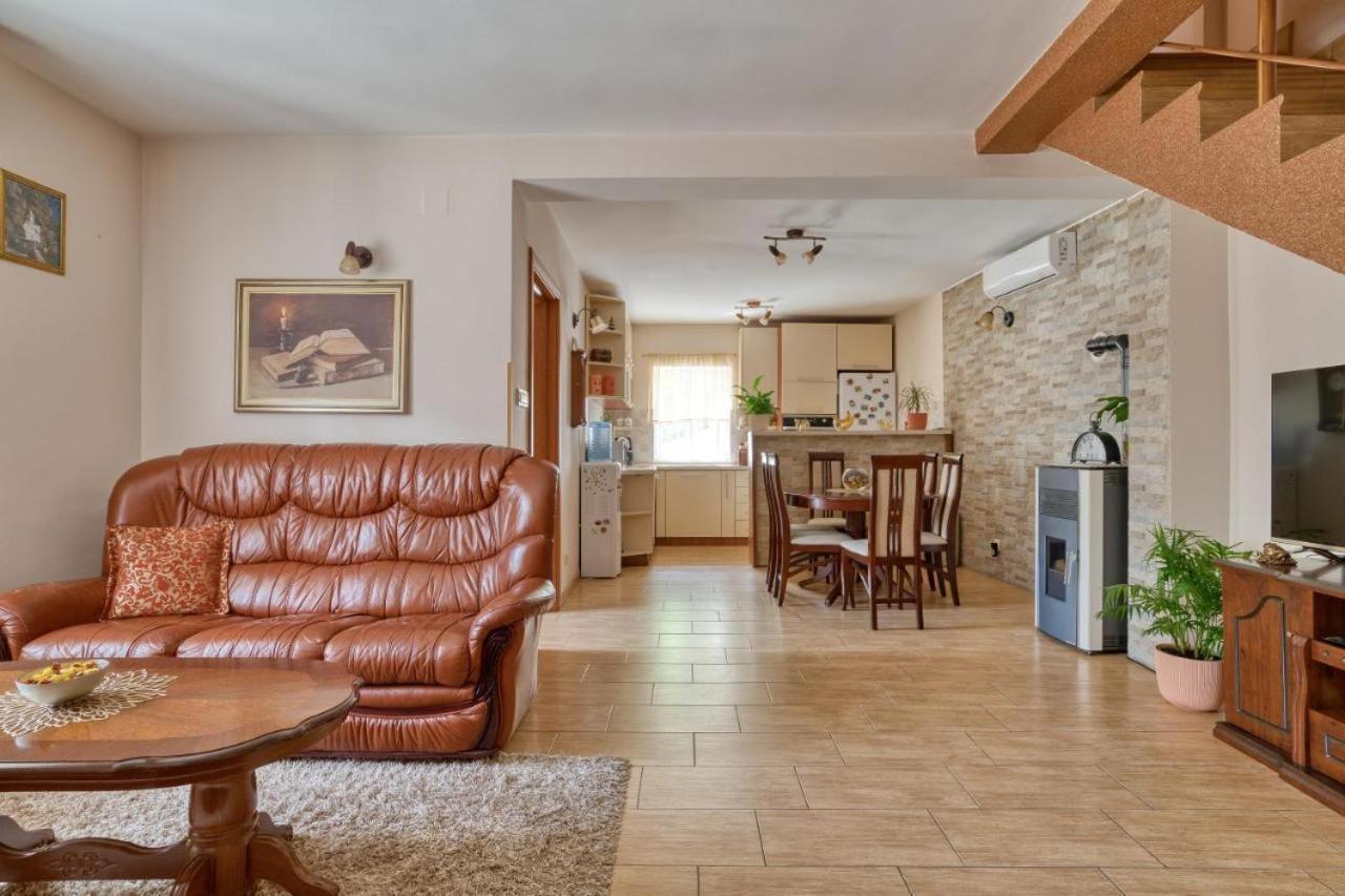 Underhill Royal View Vila Kotor Exterior foto